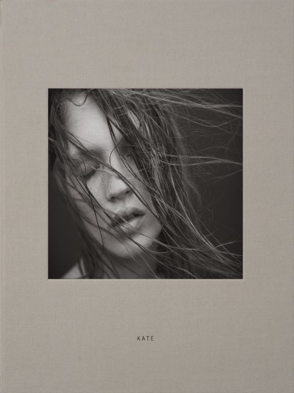 KATE - ILLUSTRATIONS, NOIR ET BLANC - SORRENTI MARIO - NC