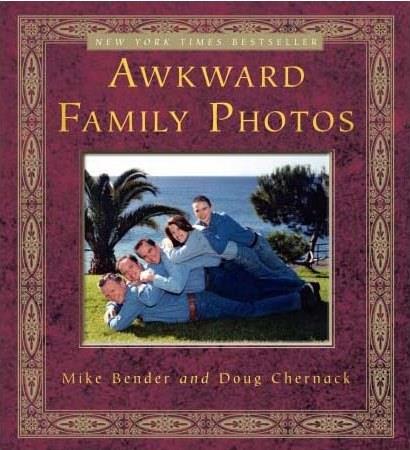 AWKWARD FAMILY PHOTOS - BENDER MIKE - RANDOM HOUSE US